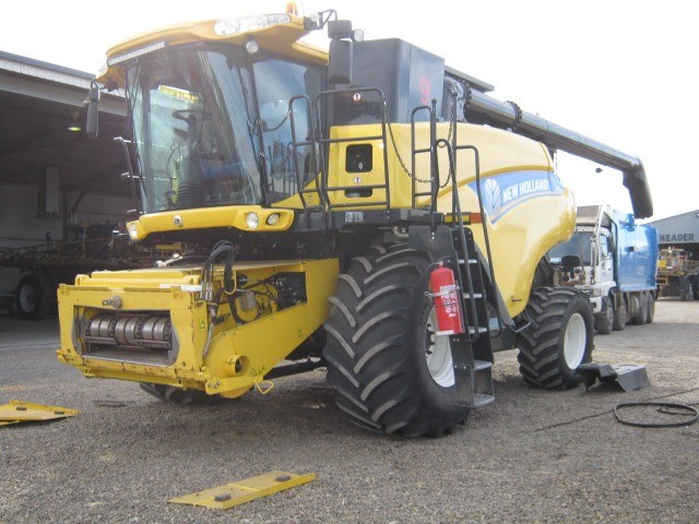 new holland combine harvester