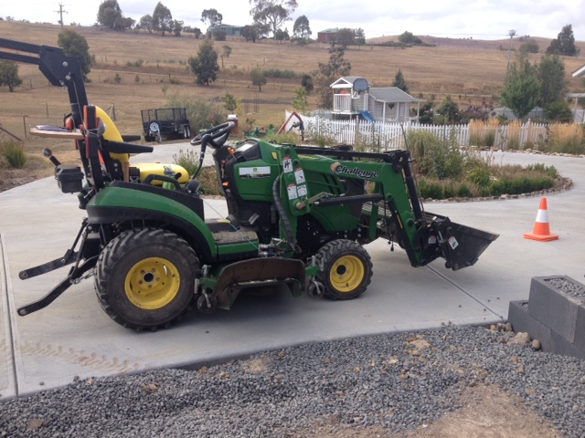 John Deere sub compact tractor